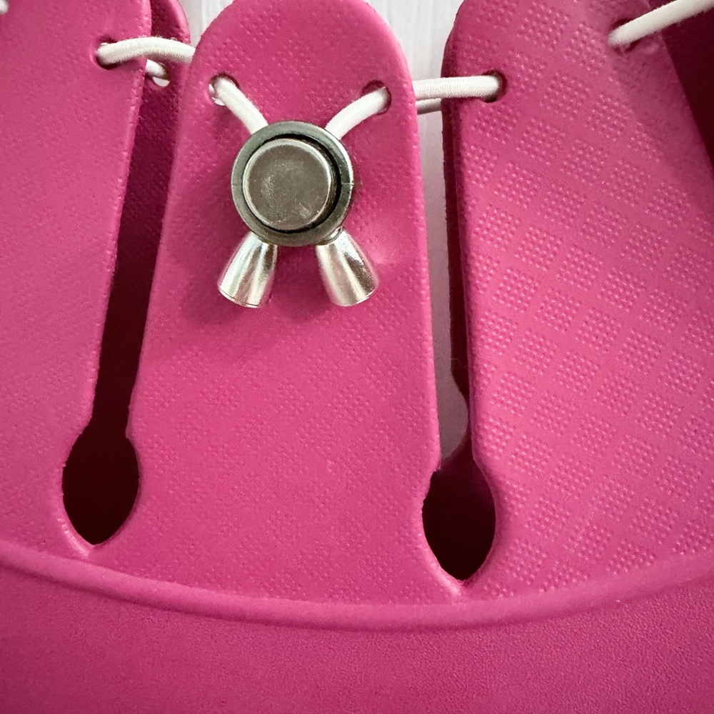CROCS Fuchsia Shoulder Bag - Picture 5 of 6